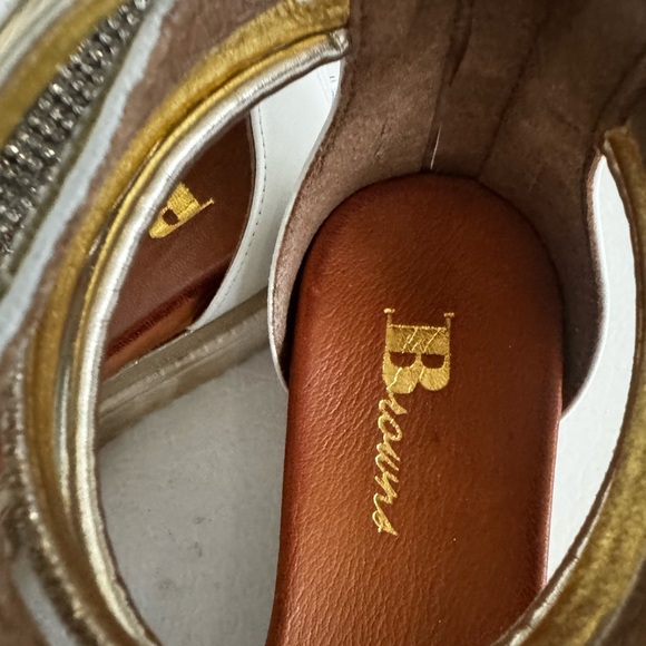 Browns ankle strap sandal - Picture 3 of 4